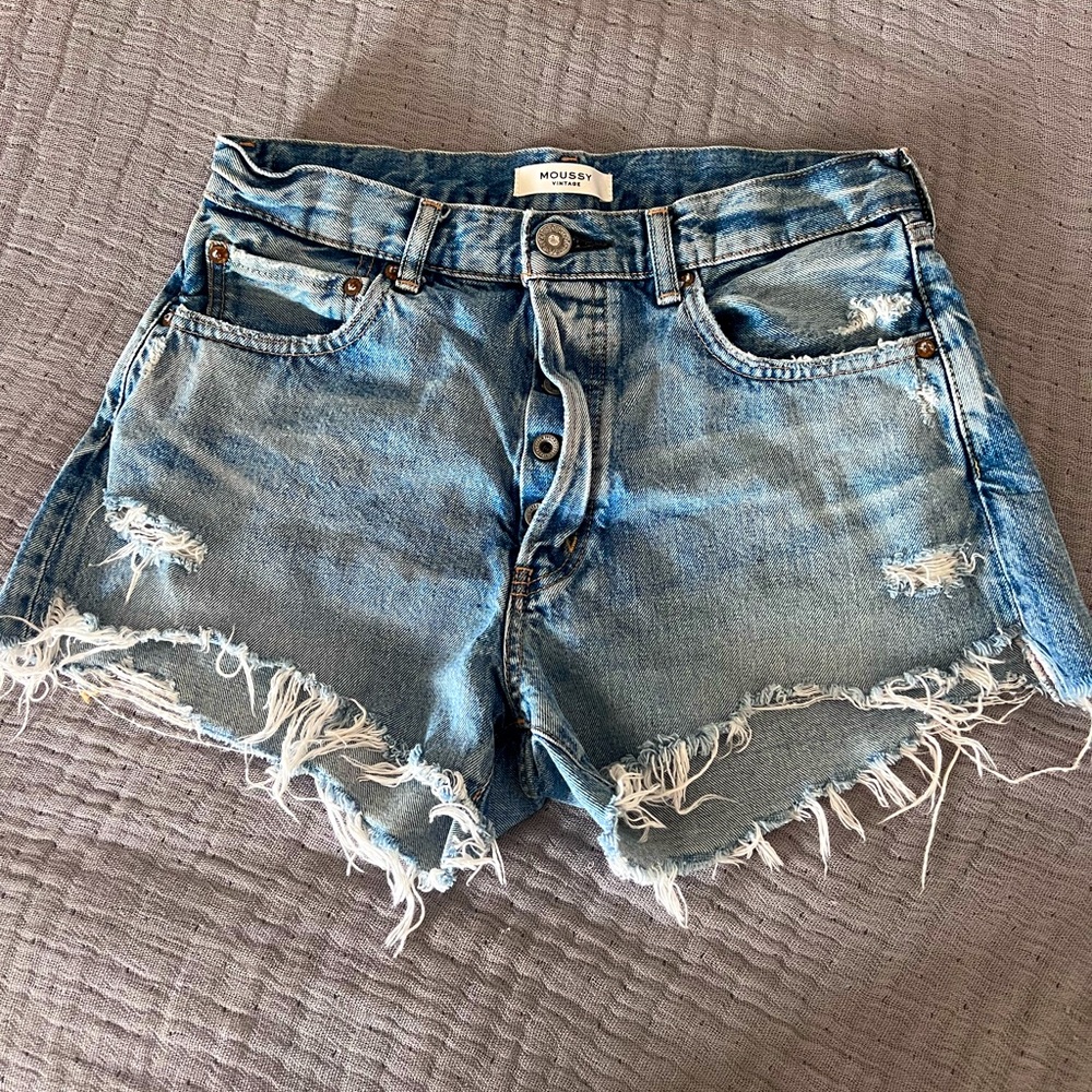 Moussy shorts size 27